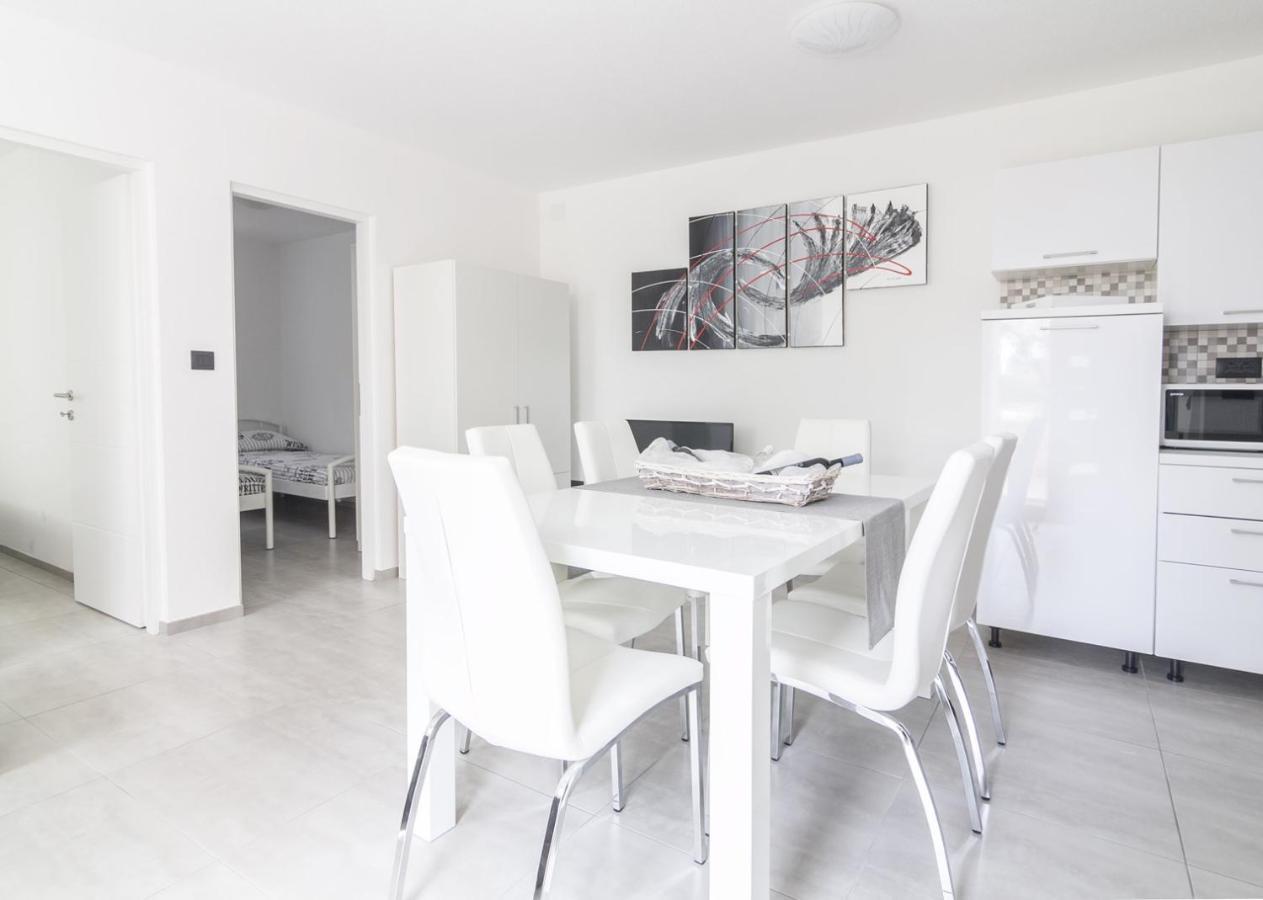 New Family 2 Bedroom Apartment Vodnjan Extérieur photo