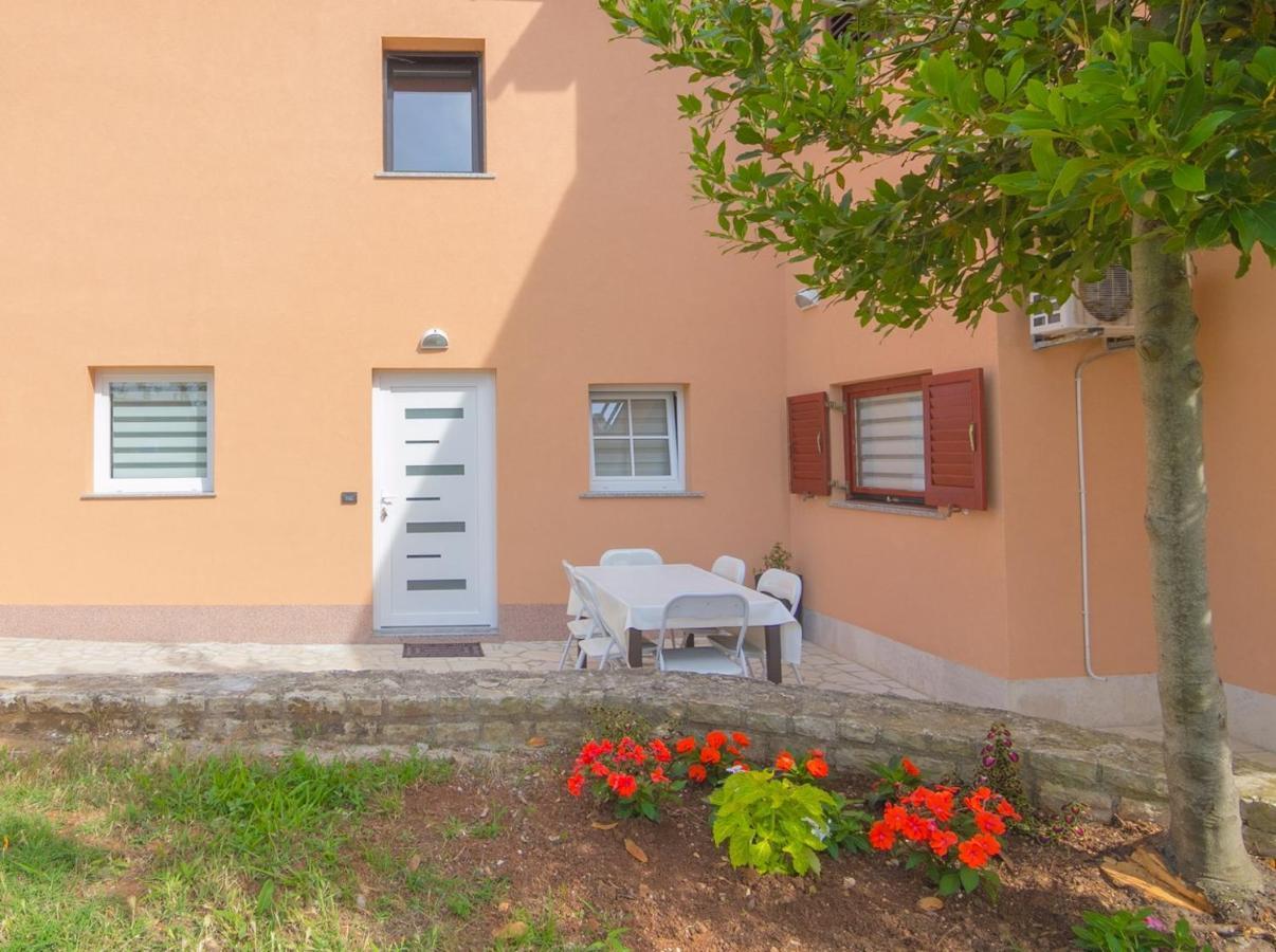 New Family 2 Bedroom Apartment Vodnjan Extérieur photo